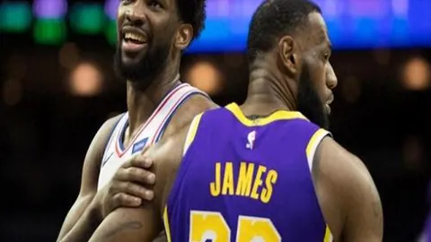 杭州丝路女性挥杆，中国女子板球队首战告捷——中新网讯