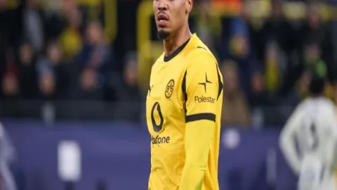 英超四强争抢31岁门将约翰斯通，水晶宫愿以千万英镑转会费放行